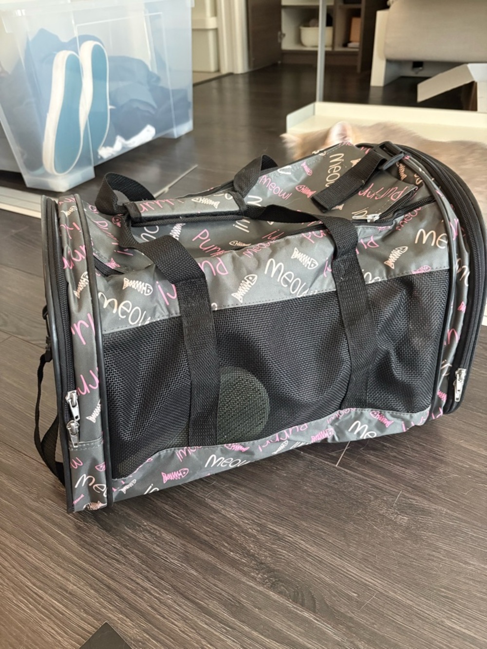 Cat Carrier with crossbody strap and 2 brushes
